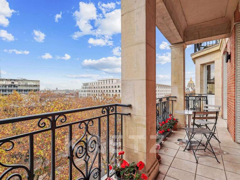 Apartment Paris 7e