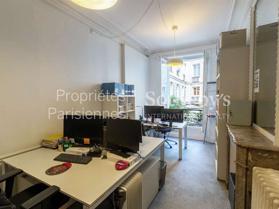 Apartment Paris 7e