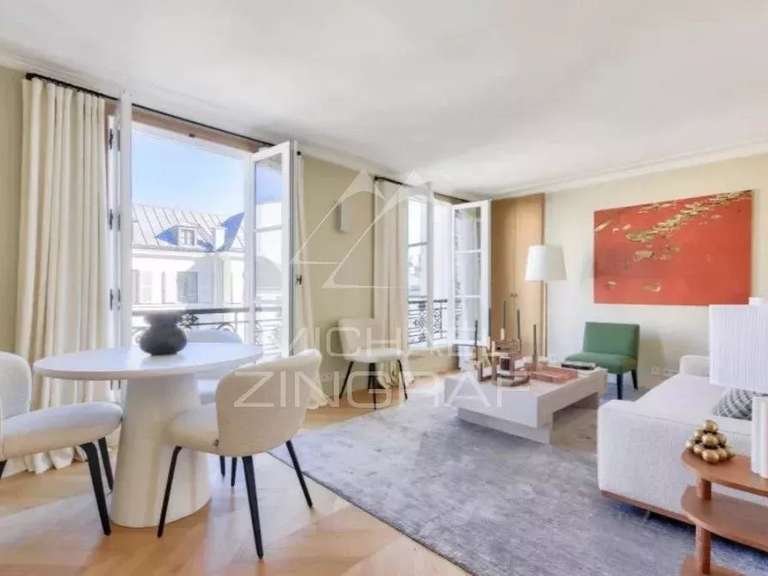 Appartement Paris 7e - 62m²