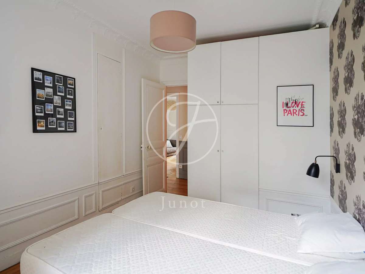 Apartment Paris 7e