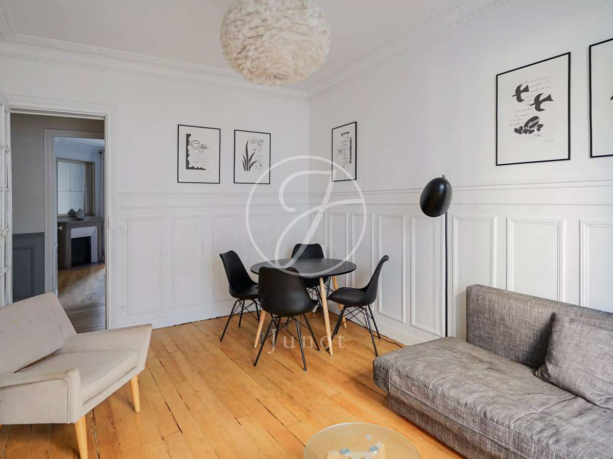 Apartment Paris 7e