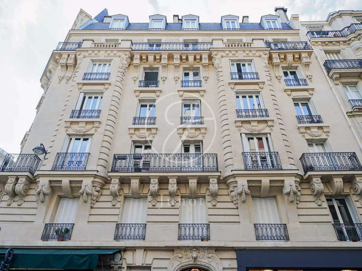 Apartment Paris 7e
