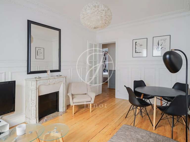 Appartement Paris 7e - 2 chambres - 60m²