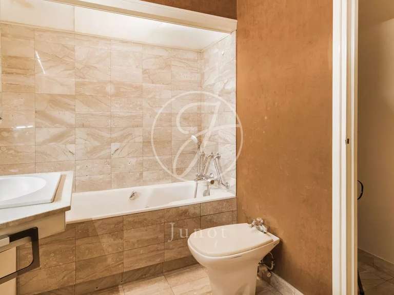 Apartment Paris 7e - 3 bedrooms - 100m²