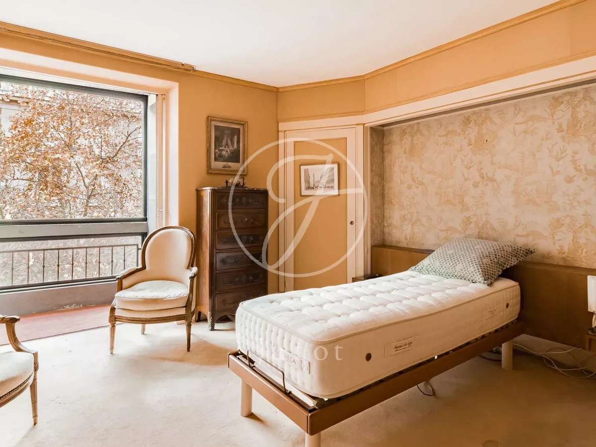 Apartment Paris 7e