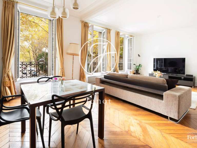 Appartement Paris 7e - 2 chambres - 102m²