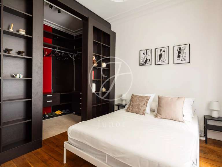 Appartement Paris 7e - 2 chambres - 102m²