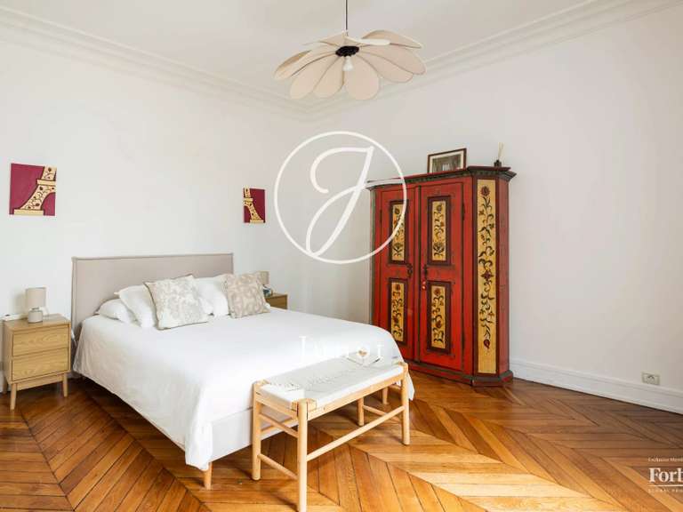 Appartement Paris 7e - 2 chambres - 102m²