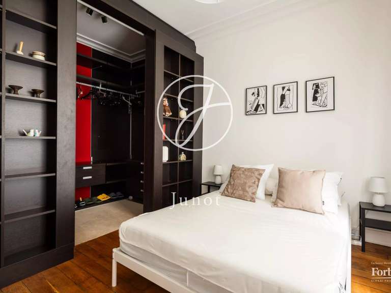 Appartement Paris 7e - 2 chambres - 102m²
