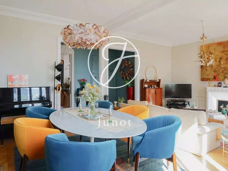 Appartement Paris 7e - 3 chambres - 124m²