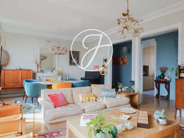 Appartement Paris 7e - 3 chambres - 124m²