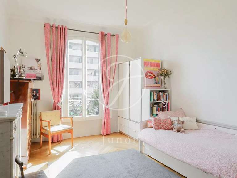 Appartement Paris 7e - 3 chambres - 124m²