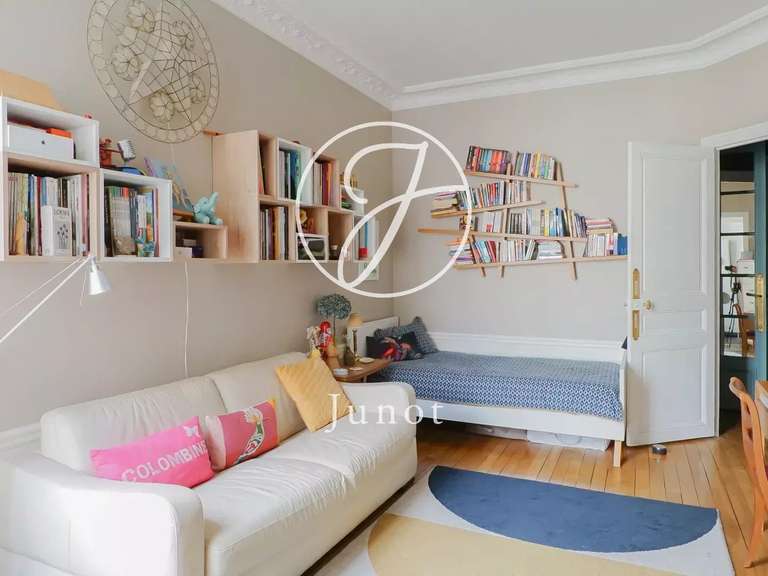 Appartement Paris 7e - 3 chambres - 124m²