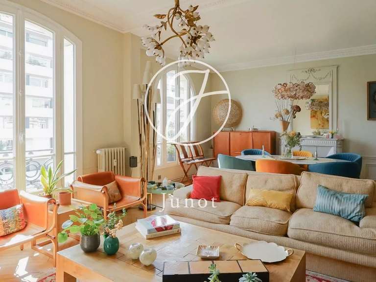 Appartement Paris 7e - 3 chambres - 124m²