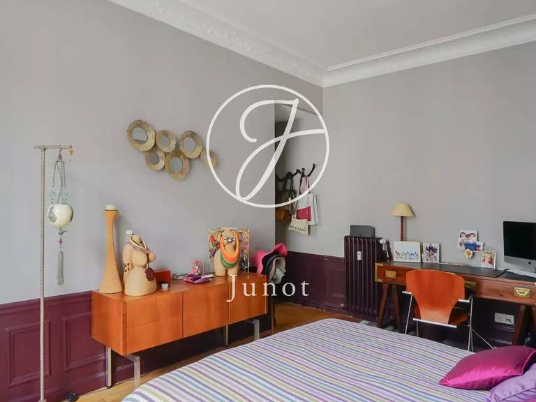 Appartement Paris 7e - 3 chambres - 124m²