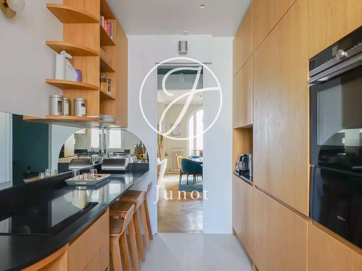 Apartment Paris 7e