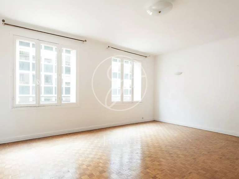 Appartement Paris 7e - 4 chambres - 106m²
