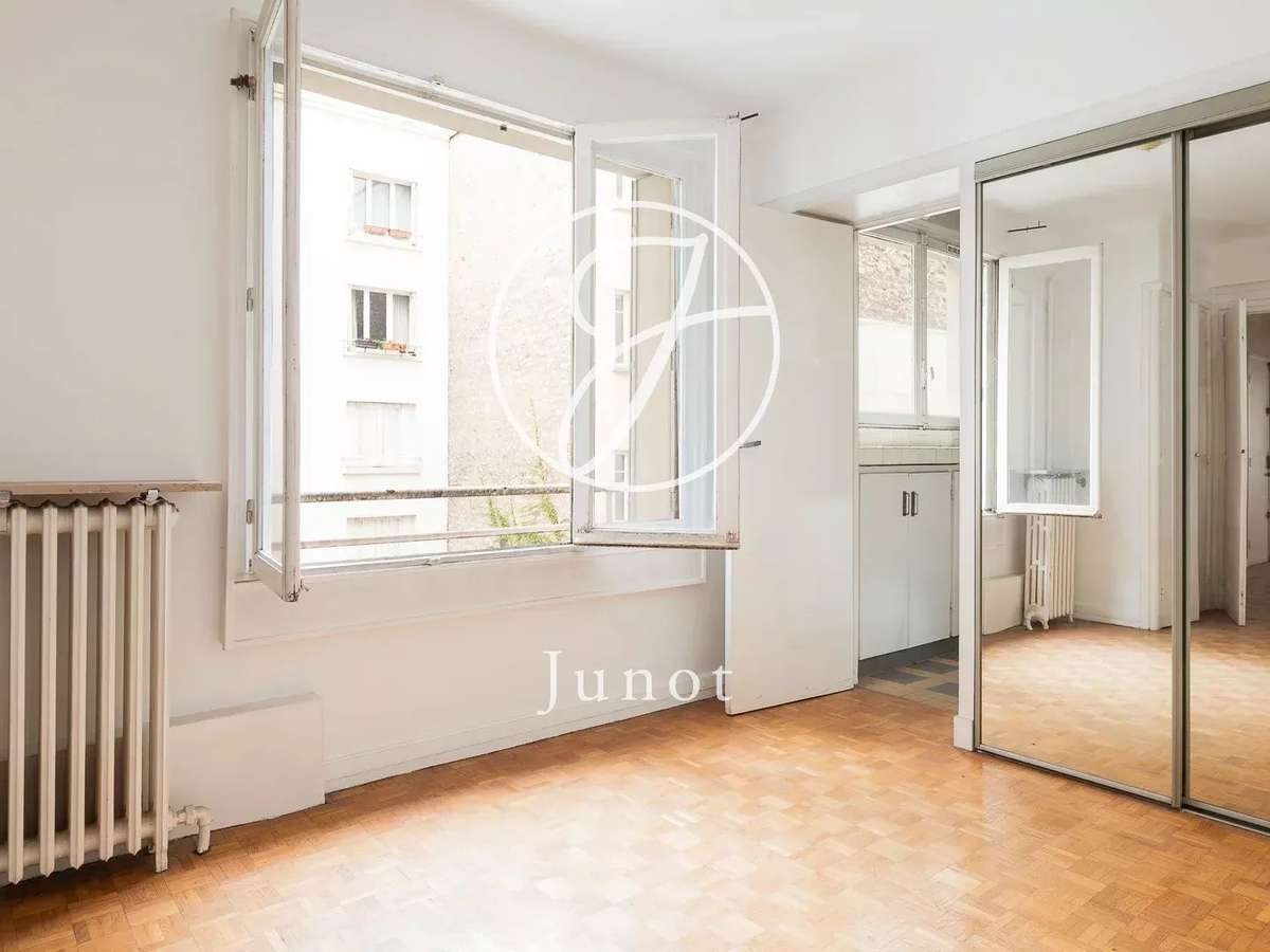 Apartment Paris 7e