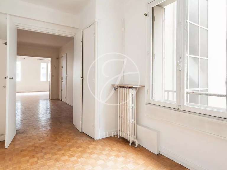 Appartement Paris 7e - 4 chambres - 106m²