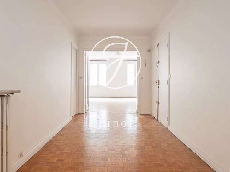 Appartement Paris 7e - 4 chambres - 106m²