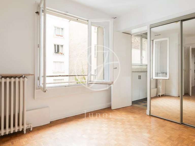 Appartement Paris 7e - 4 chambres - 106m²