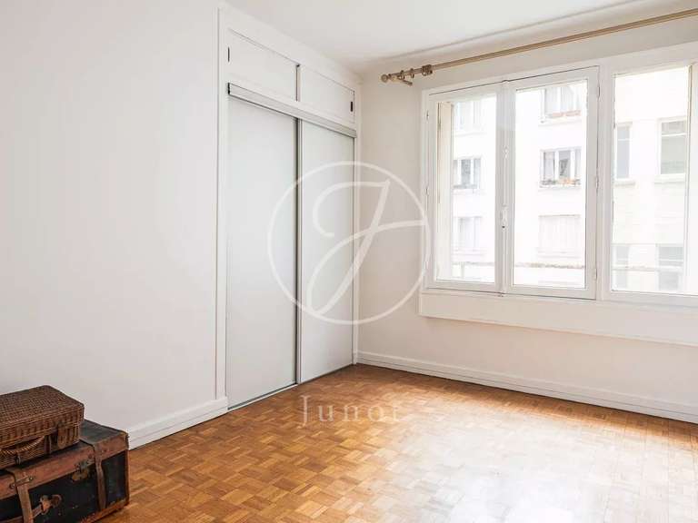 Appartement Paris 7e - 4 chambres - 106m²