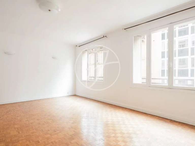 Appartement Paris 7e - 4 chambres - 106m²