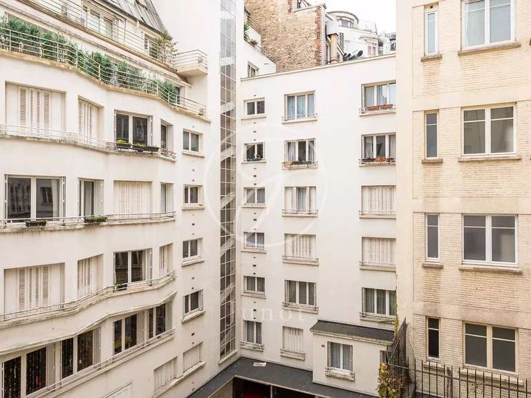 Appartement Paris 7e - 4 chambres - 106m²