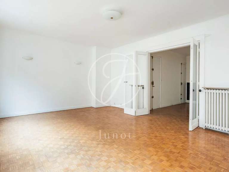 Appartement Paris 7e - 4 chambres - 106m²