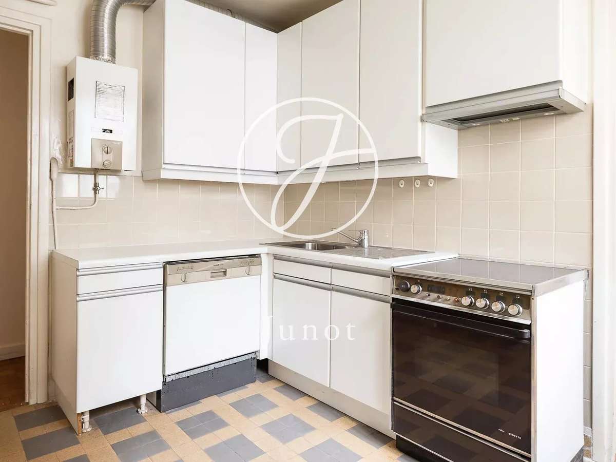 Apartment Paris 7e