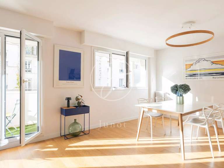 Appartement Paris 7e - 2 chambres - 88m²