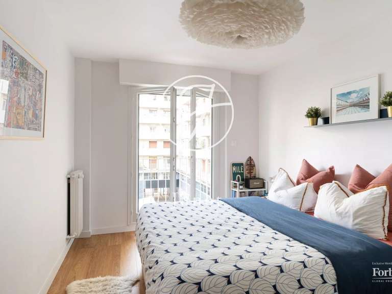 Appartement Paris 7e - 2 chambres - 88m²
