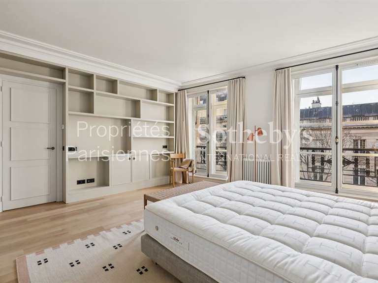 Appartement Paris 7e - 3 chambres - 162m²