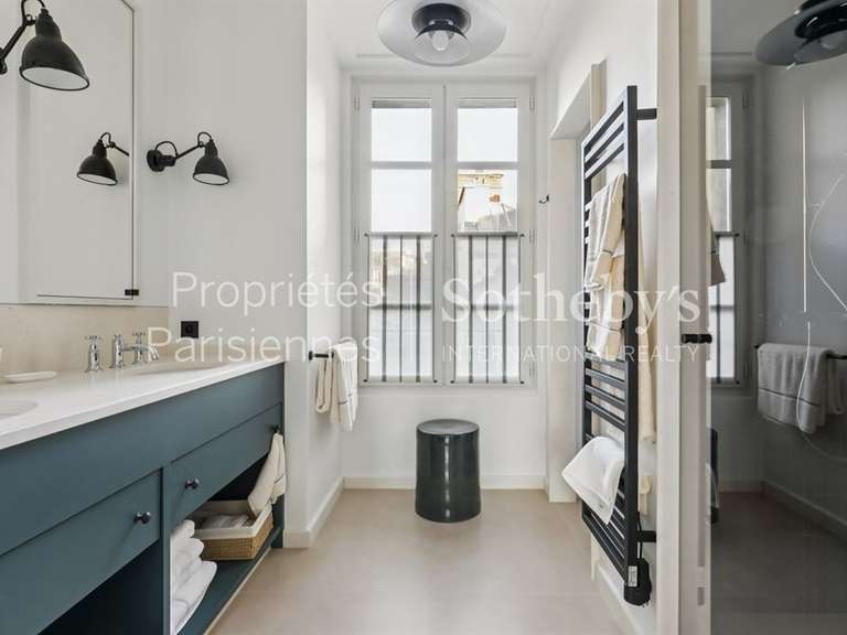 Appartement Paris 7e - 3 chambres - 162m²