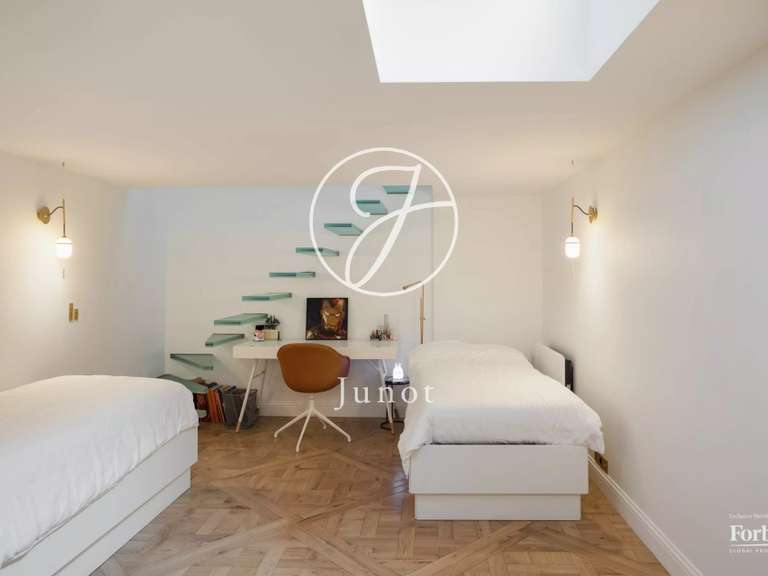 Appartement Paris 7e - 1 chambre - 79m²
