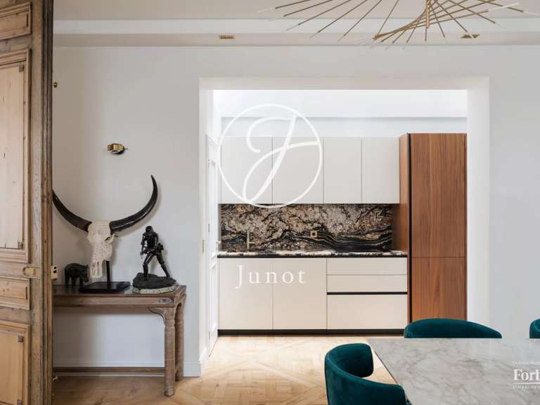 Appartement Paris 7e - 1 chambre - 79m²