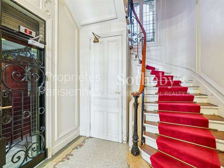 Appartement Paris 7e - 3 chambres - 150m²