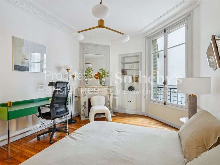 Appartement Paris 7e - 3 chambres - 150m²
