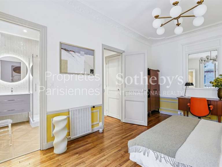 Appartement Paris 7e - 3 chambres - 165m²