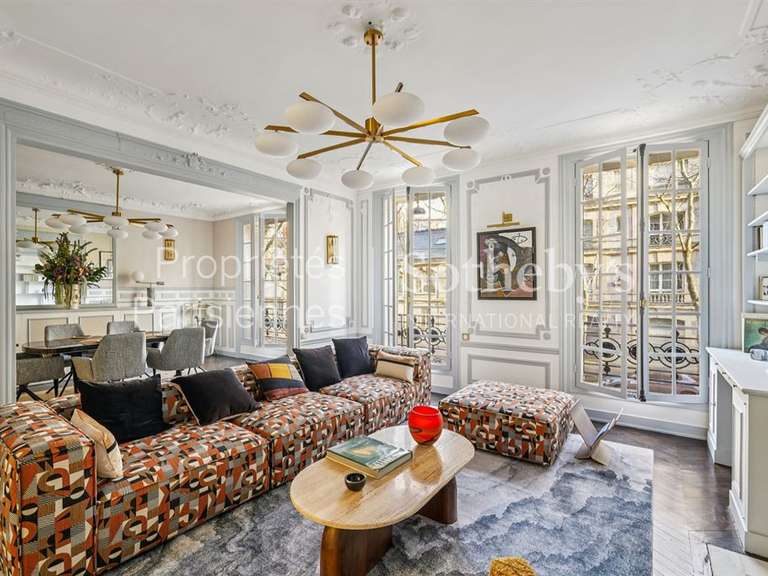 Appartement Paris 7e - 3 chambres - 150m²