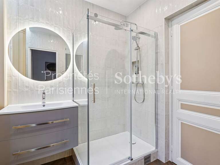 Appartement Paris 7e - 3 chambres - 165m²