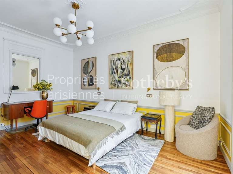Appartement Paris 7e - 3 chambres - 150m²