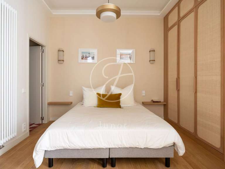 Appartement Paris 7e - 3 chambres - 118m²