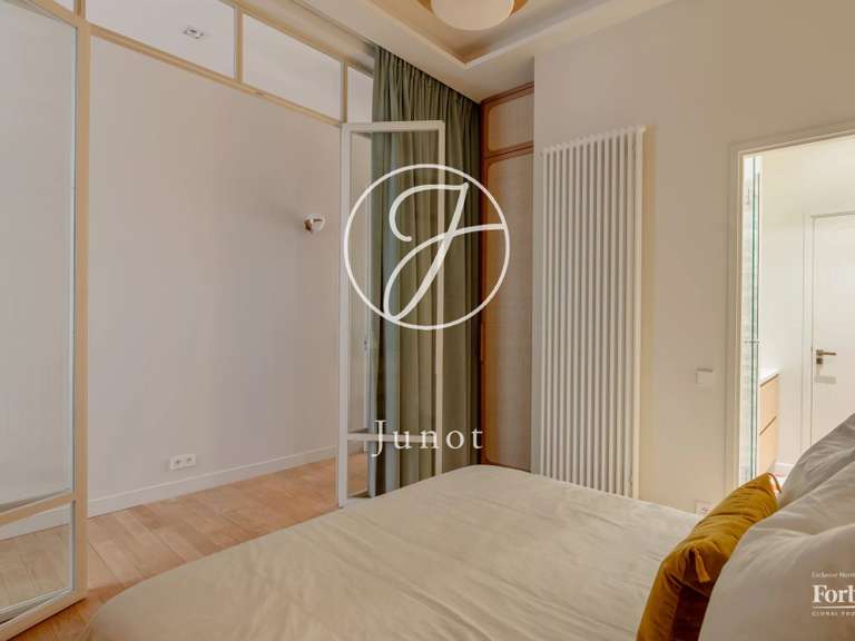 Apartment Paris 7e - 3 bedrooms - 118m²