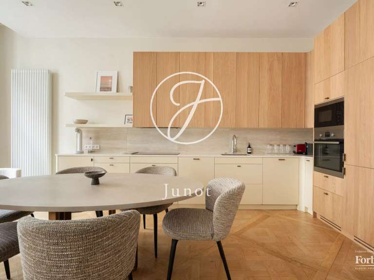 Apartment Paris 7e - 3 bedrooms - 118m²