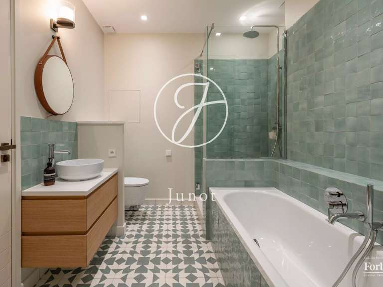 Apartment Paris 7e - 3 bedrooms - 118m²