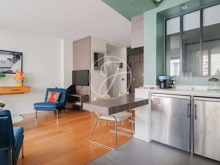 Appartement Paris 7e - 2 chambres - 56m²