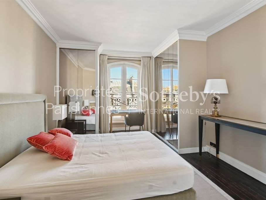 Apartment Paris 7e