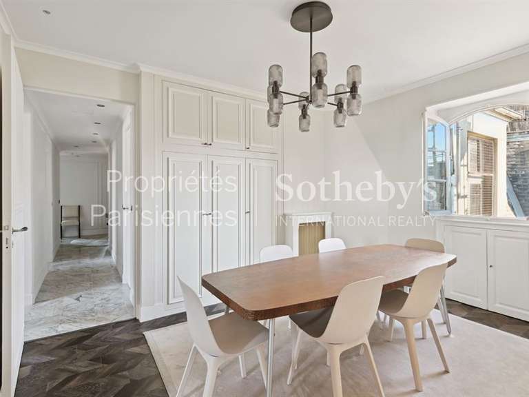 Apartment Paris 7e - 3 bedrooms - 131m²