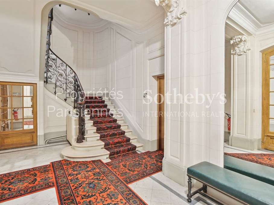 Apartment Paris 7e